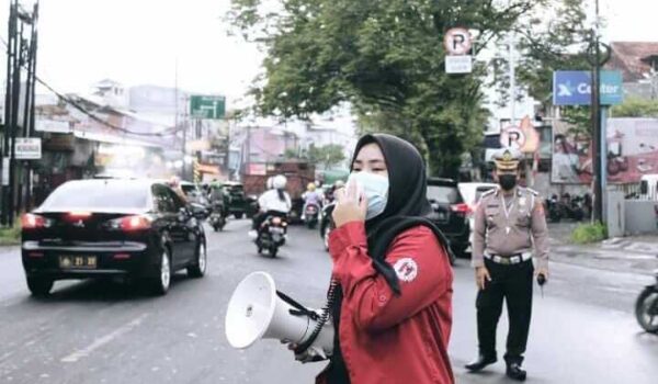 Hukum dan Objektifikasi atas Tubuh Perempuan: Bagaimana Cara Berpakaian Perempuan Diatur Oleh Hukum Diskriminatif