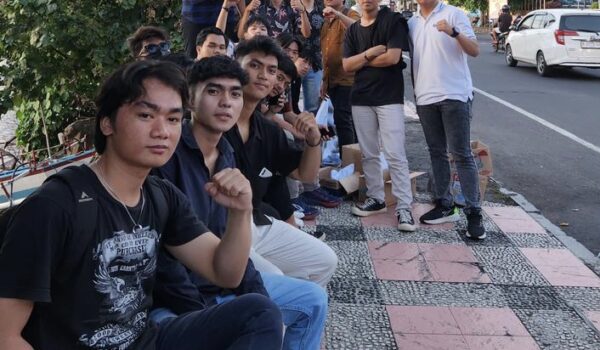 Aksi Solidaritas: A2BIT2ATION Galang Dana Untuk Korban Erupsi Gunung Ruang