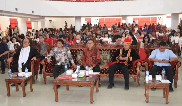 UNSRAT Adakan Ibadah Paskah, Rektor: Memperlihatkan Kebenaran-Nya dengan Kecerdasan yang Kita Miliki