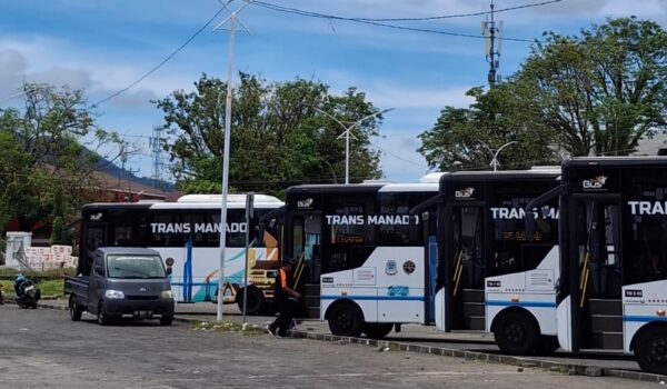 Trans Manado Jadi Alternatif Transportasi bagi Mahasiswa di Kota Manado