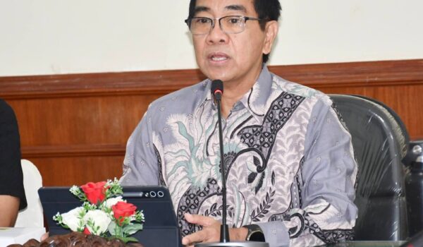 Hari Pertama Bertugas, Plt Rektor Unsrat Tekankan Keberlangsungan Kampus di Masa Transisi